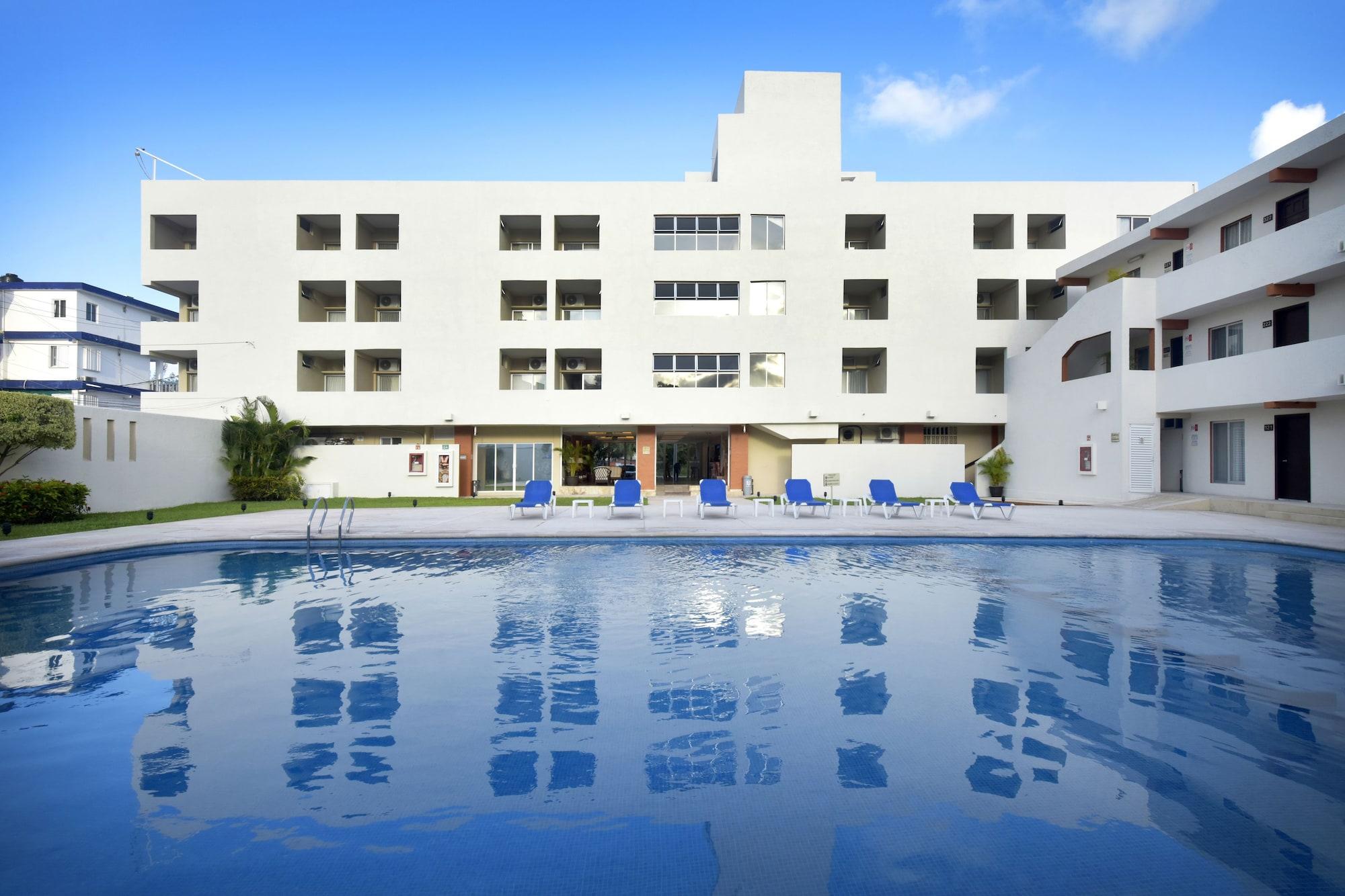 Hotel Bonampak Cancun Bagian luar foto