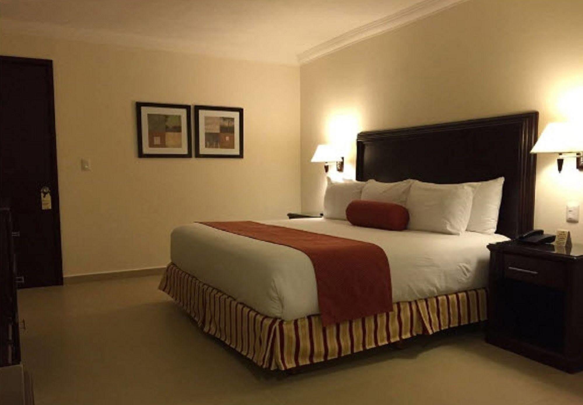 Hotel Bonampak Cancun Bagian luar foto