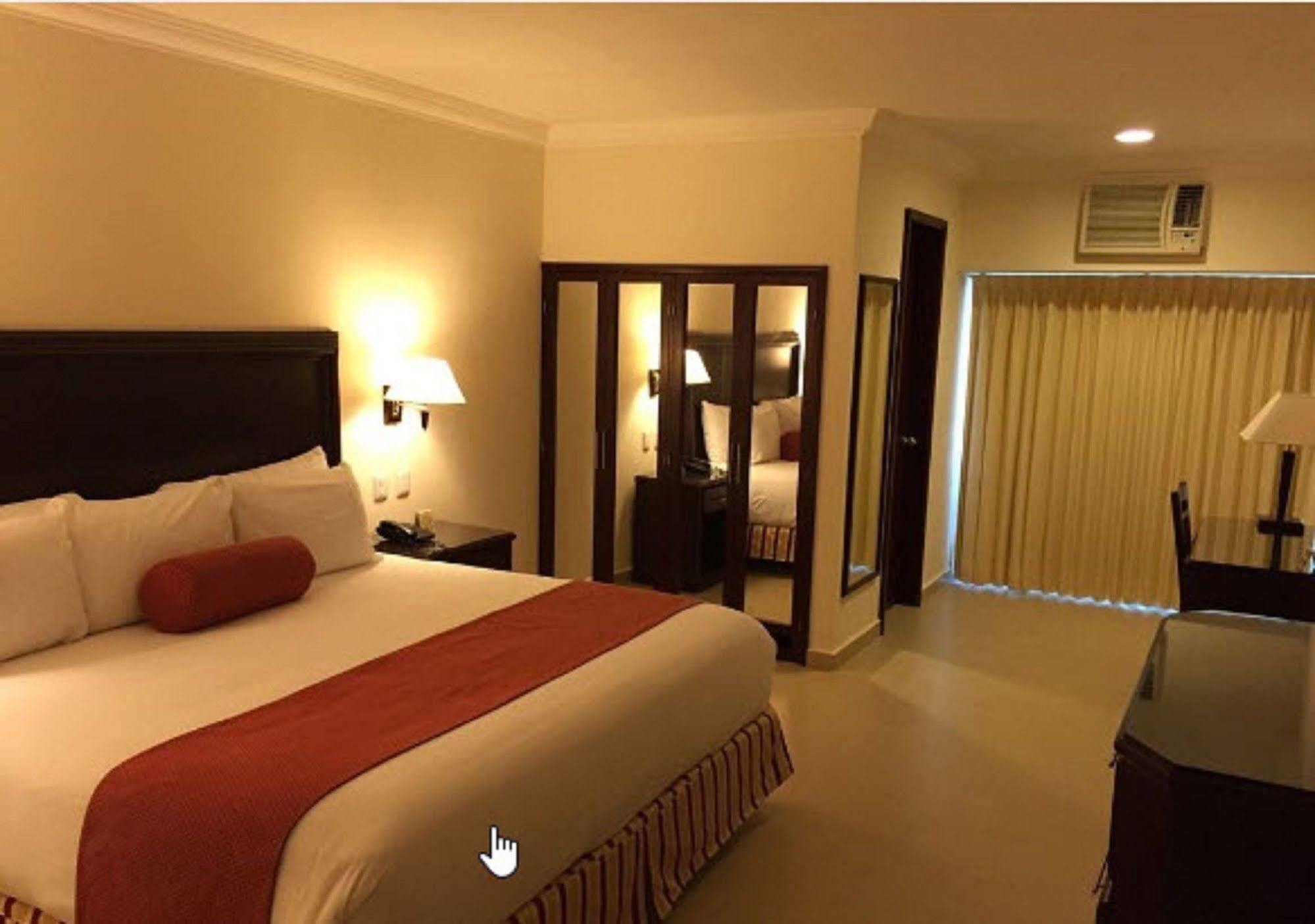 Hotel Bonampak Cancun Bagian luar foto